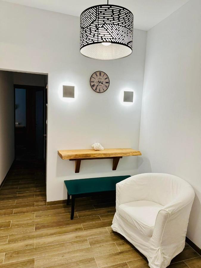 Apartment Dimitris Athena Bagian luar foto